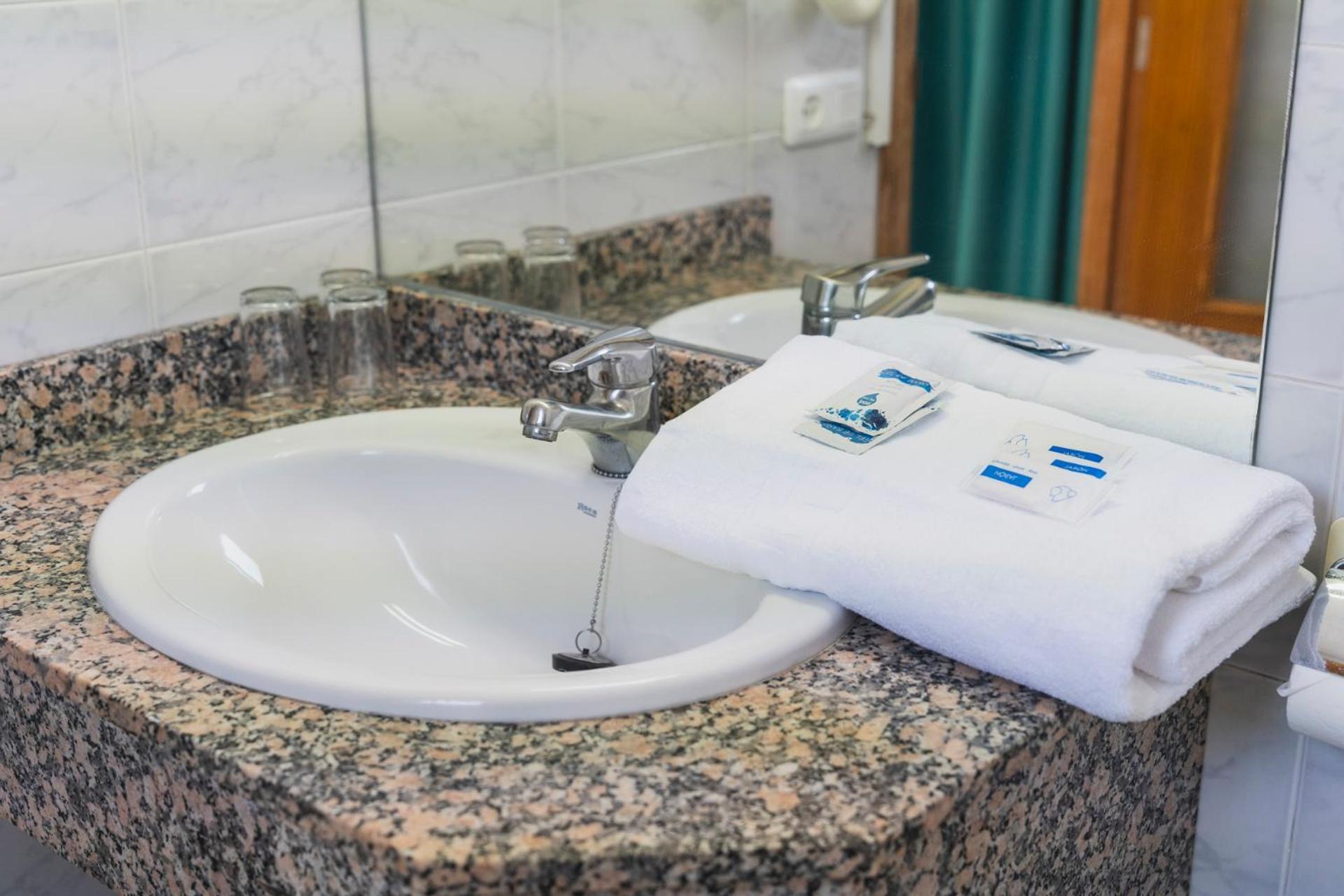 Amic Pastilla Hotel 2*